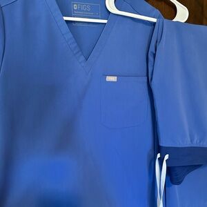 Figs women’s small denim blue scrub set